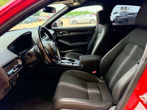 Used 2022 Honda Civic Sport image 12