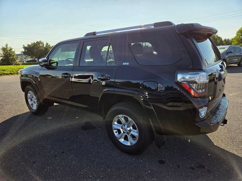 Used 2024 Toyota 4Runner SR5 Premium w/ Moonroof Package AWD/4WD image 14