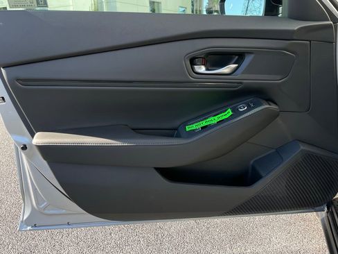 Used 2025 Honda Accord Sport image 25