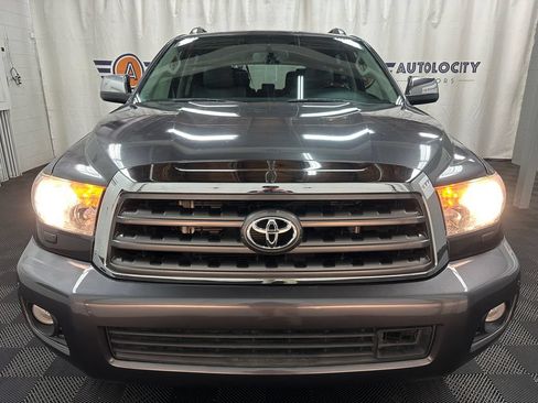 Used 2014 Toyota Sequoia Platinum w/ Preferred Accessory Package AWD/4WD image 3