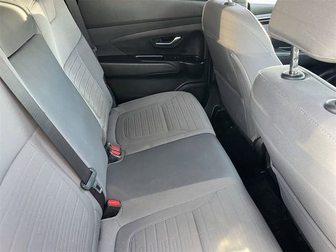 Used 2023 Hyundai Santa Cruz SE image 11