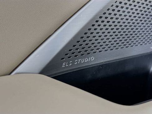 Used 2023 Acura MDX SH-AWD w/ Technology Package image 31