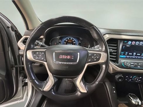 Used 2019 GMC Acadia Denali w/ Technology Package AWD/4WD image 12