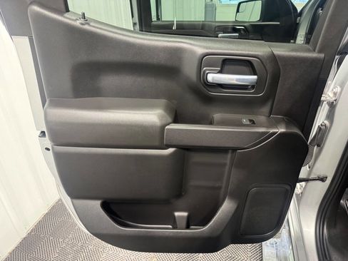 Used 2021 Chevrolet Silverado 1500 LT image 14