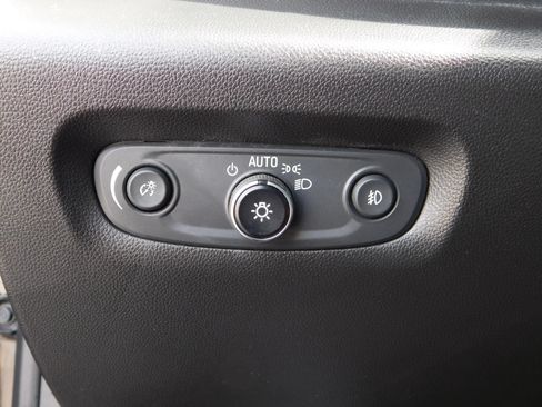 Used 2020 Chevrolet Traverse LT w/ Driver Confidence II Package AWD/4WD image 26