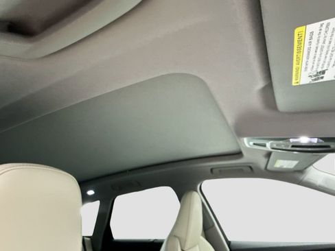 Used 2025 Audi Q5 Premium Plus w/ Premium Plus image 17