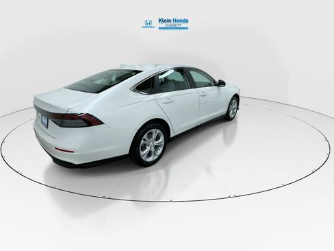 New 2026 Honda Accord LX image 2