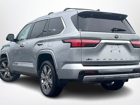 Used 2024 Toyota Sequoia Capstone image 4