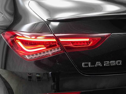 Certified 2022 Mercedes-Benz CLA 250 image 12