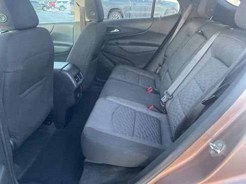 Used 2018 Chevrolet Equinox LT image 19