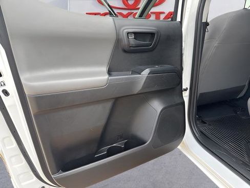 Used 2019 Toyota Tacoma SR w/ SR Convenience Package image 24