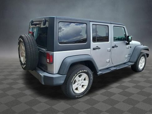 Used 2018 Jeep Wrangler Unlimited Sport S AWD/4WD image 2