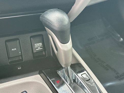 Used 2015 Honda Civic LX image 18