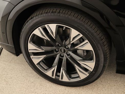 New 2026 Audi Q8 Prestige AWD/4WD image 35