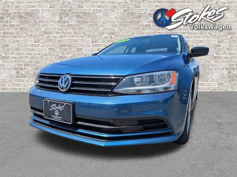 Used 2015 Volkswagen Jetta SE FWD image 8