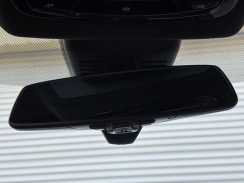 Used 2024 BMW M2 w/ Lighting Package RWD image 39