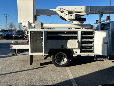 Used 2011 RAM 5500 2WD Regular Cab w/ ST Decor Group image 12