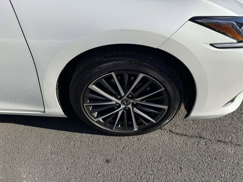 Used 2025 Lexus ES 350 Premium image 7