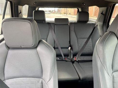 Used 2025 Toyota 4Runner TRD Off-Road Premium image 33