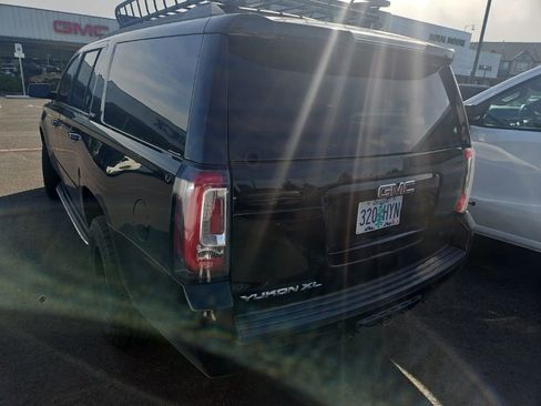Used 2020 GMC Yukon XL SLT AWD/4WD image 4
