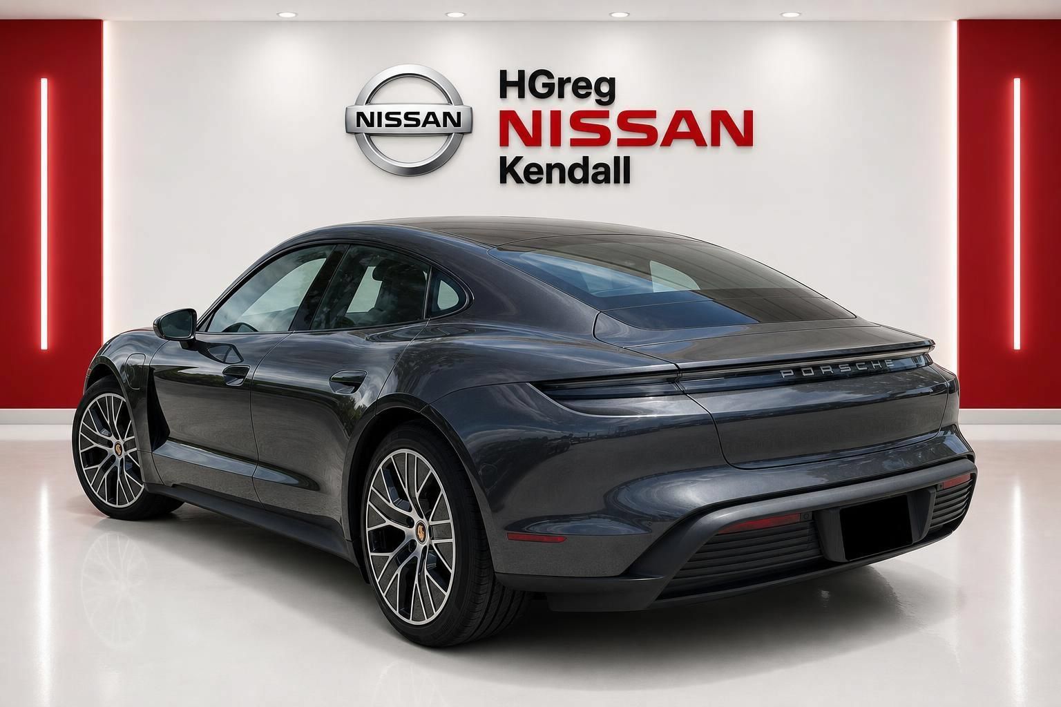 Used 2021 Porsche Taycan 4S AWD/4WD image 2