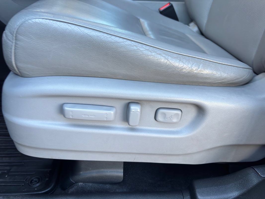 Used 2016 Honda Pilot Touring image 29