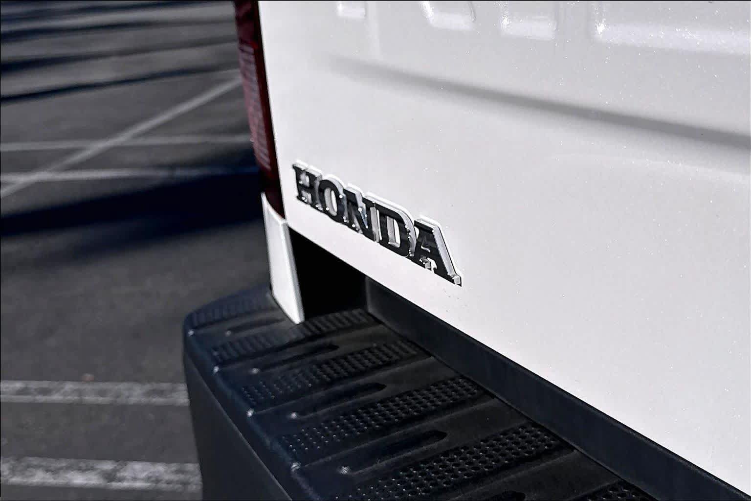 Used 2025 Honda Ridgeline Sport+ image 9