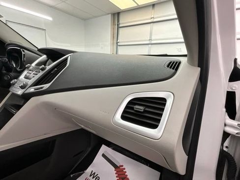 Used 2016 GMC Terrain SLE w/ Driver Alert Package I FWD image 13