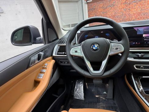 New 2026 BMW X7 xDrive40i image 13