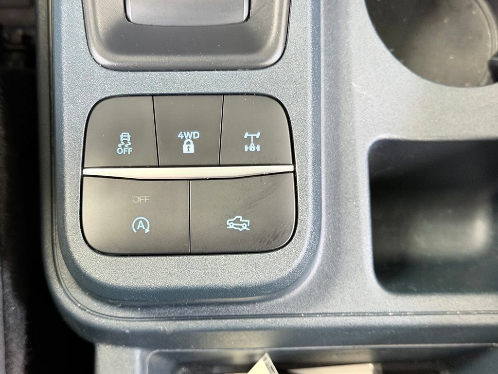 Used 2026 Ford Maverick Tremor AWD/4WD image 43