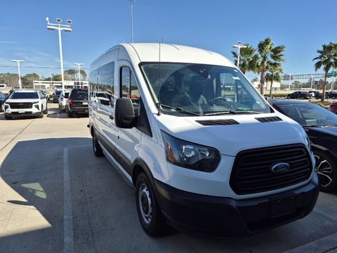 Used 2019 Ford Transit 350 XL image 2