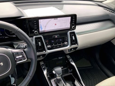 Used 2023 Kia Sorento SX image 7