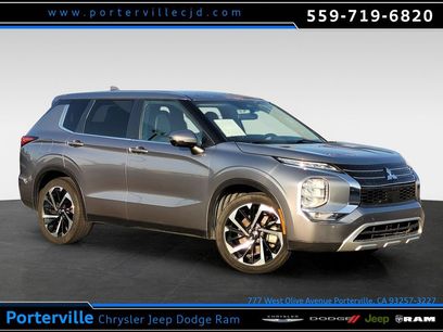 Used 2024 Mitsubishi Outlander SE Black Edition