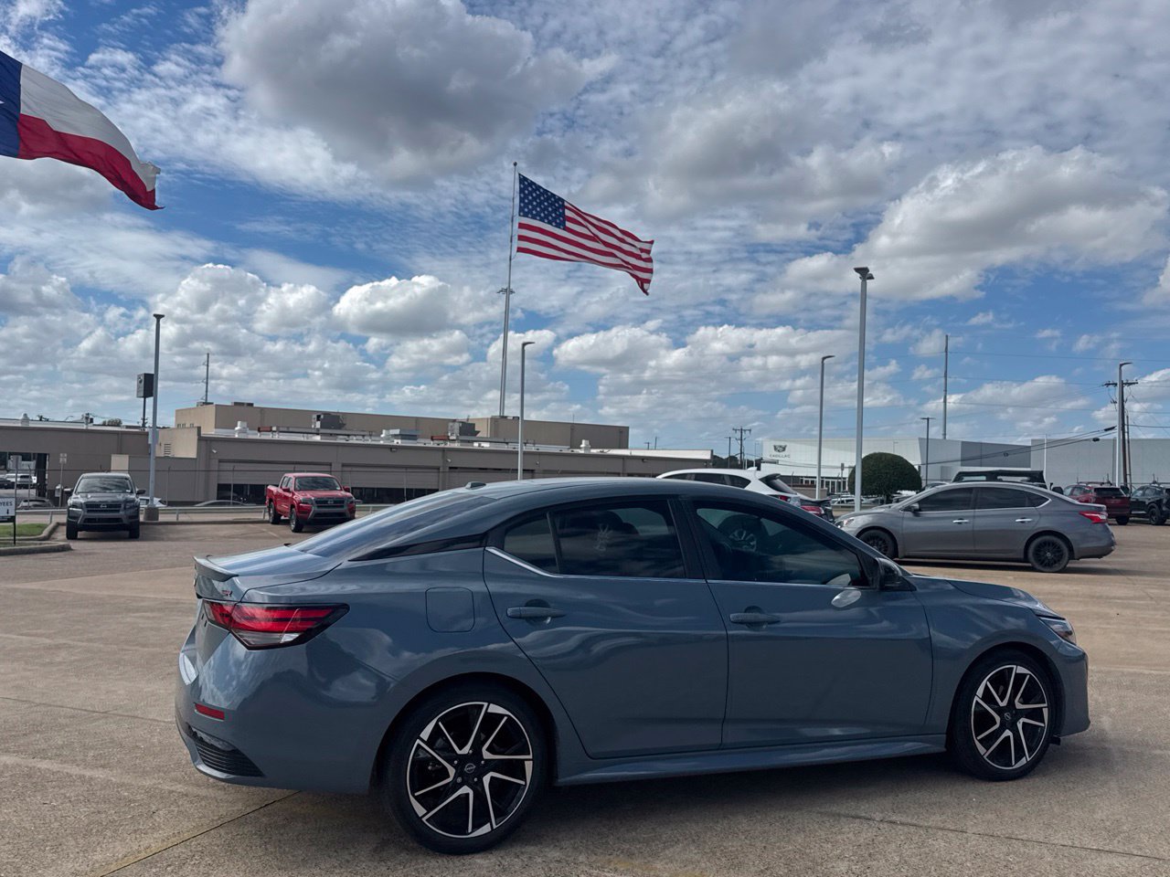 Certified 2024 Nissan Sentra SR FWD image 26