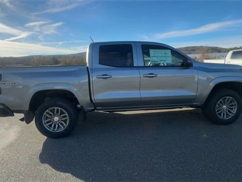 New 2026 Chevrolet Colorado LT image 9