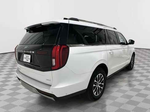 Used 2025 Ford Expedition Max Platinum AWD/4WD image 4