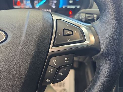 Used 2024 Ford Edge Titanium image 31