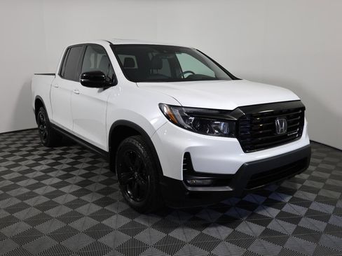 Used 2023 Honda Ridgeline Black Edition image 3
