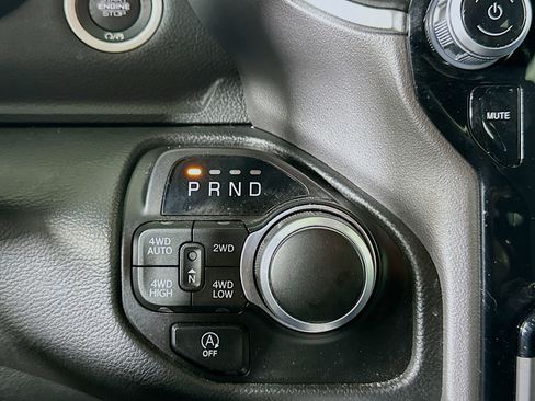 Used 2023 RAM 1500 Big Horn AWD/4WD image 25