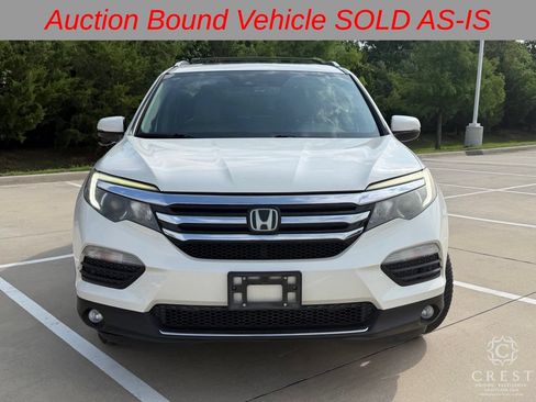 Used 2017 Honda Pilot Touring image 2