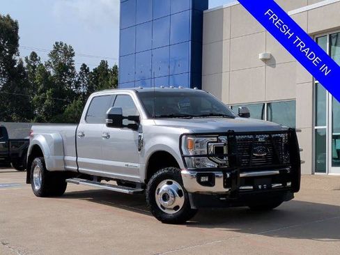 Certified 2022 Ford F350 Lariat w/ Lariat Value Package AWD/4WD image 1