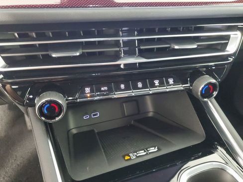 New 2026 Chevrolet Traverse Z71 AWD/4WD image 18