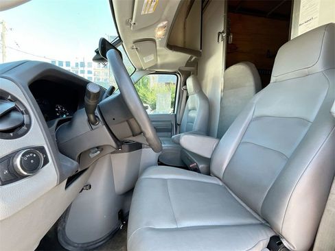 Used 2023 Ford E-450 and Econoline 450 Super Duty w/ Driver's Safety Package RWD image 11