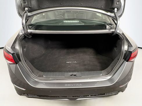 Used 2023 Nissan Sentra SR w/ SR Premium Package FWD image 25