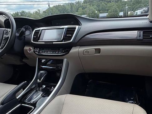 Used 2016 Honda Accord EX-L image 34