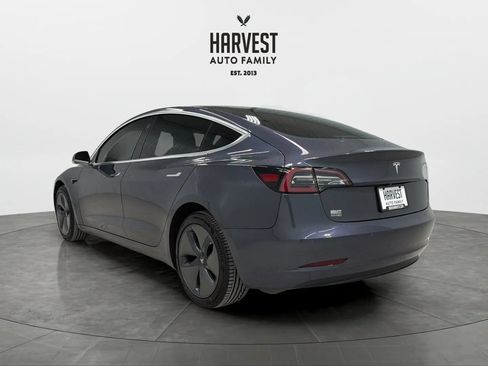 Used 2019 Tesla Model 3 Mid Range image 4