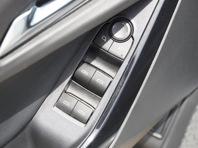 Used 2026 Chevrolet Equinox LT w/ Convenience Package II FWD image 21