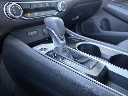 Used 2024 Nissan Altima 2.5 SV image 20