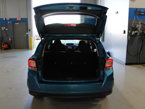 Used 2017 Subaru Impreza 2.0i AWD/4WD image 18
