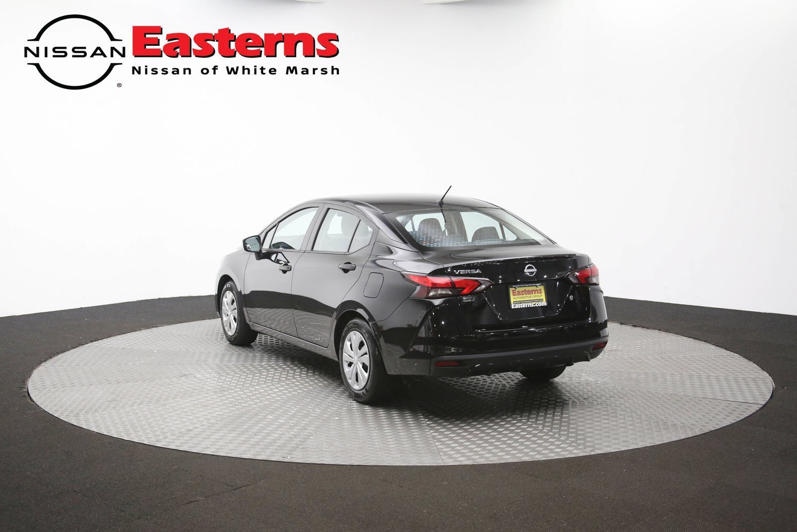 Used 2025 Nissan Versa S FWD image 63